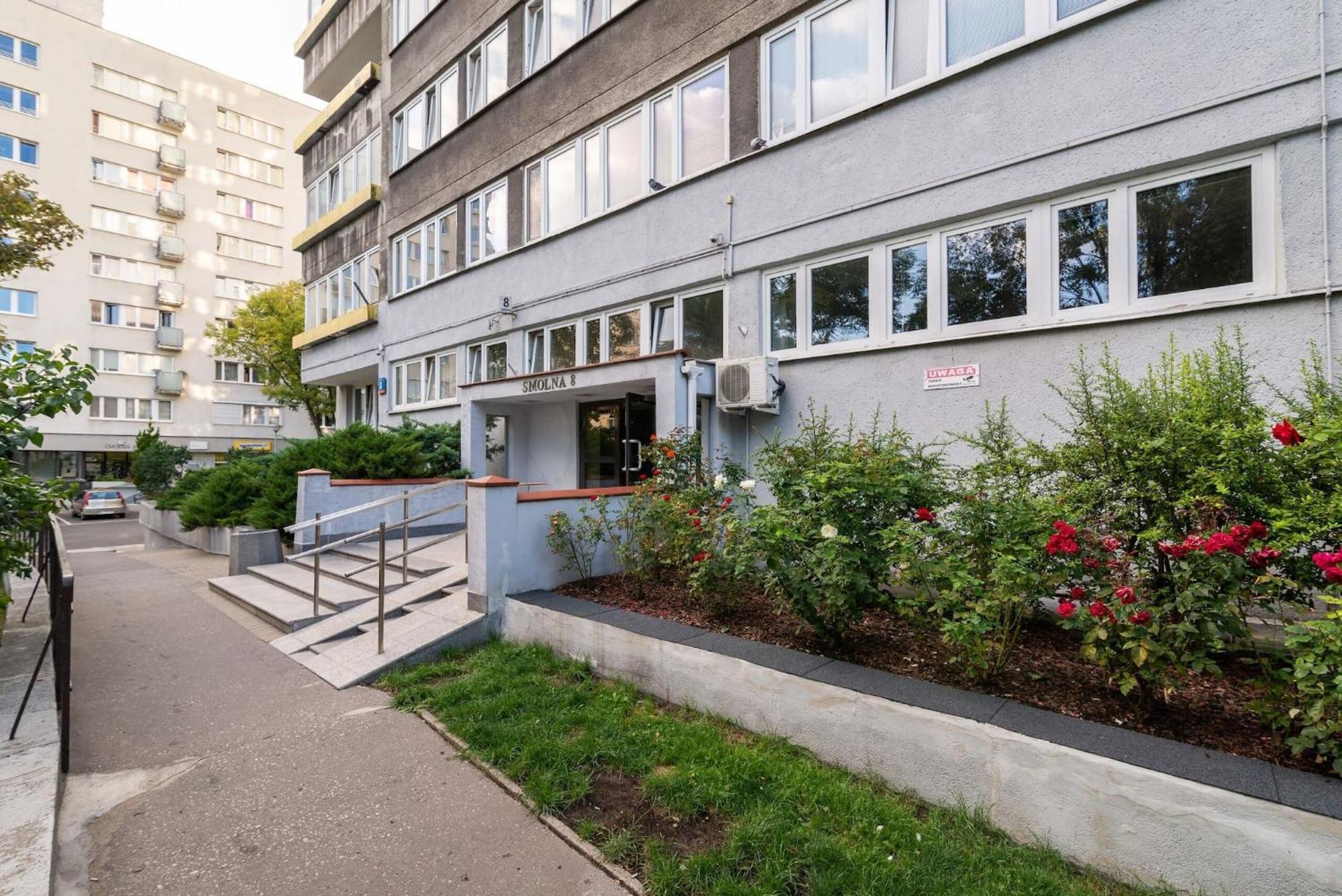 Smolna 8 - Warm With Balcony By Renters Apartment Warsaw