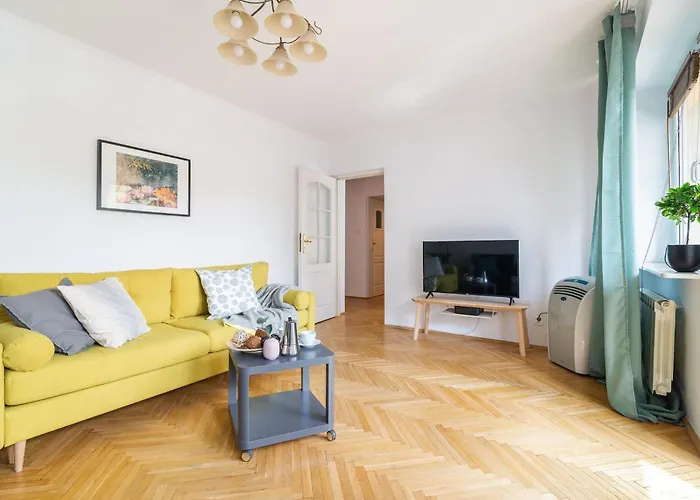 Smolna 8 - Warm Apartment With Balcony By Noclegi Renters